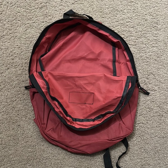 TrailMaker Classic Red Backpack One Size School Travel Bookbag - Picture 3 of 5